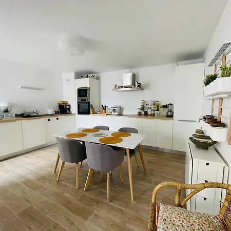 2 - Proche Du Metro Apartment *